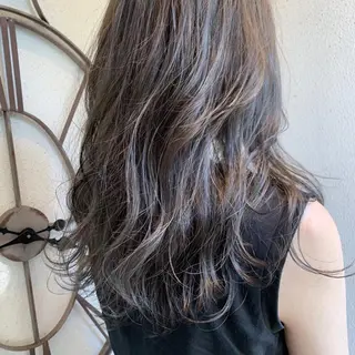 ロング カラー Sanctuary 南森町店のヘアスタイル