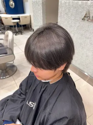カラー 磯谷 怜寿のヘアスタイル