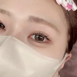 マツエク・マツパ loweli konan所属・れ rの眉毛・アイブロウイメージ