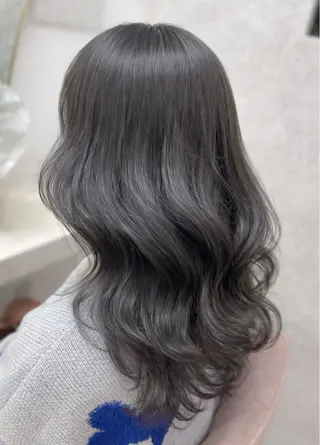カラー 🍀みちか🍀 lovis💕モデルのヘアスタイル