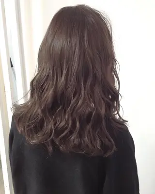 セミロング カラー 榎園 由美のヘアスタイル