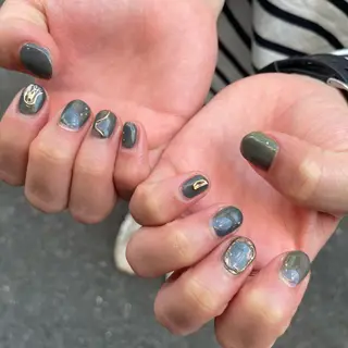 ネイル nail.gorin所属・吉村 優子のネイルデザイン