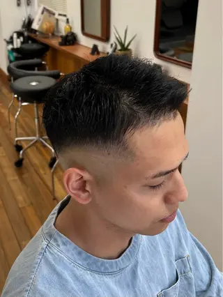 ショート メンズ メンズカット✂️ スキンフェード伊藤陸のヘアスタイル