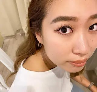 マツエク・マツパ H e l l a所属・まつげパーマ／眉毛 H e l l aの眉毛・アイブロウイメージ