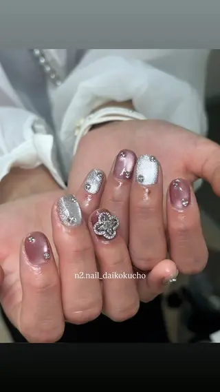 ネイル N2 nailのネイルデザイン