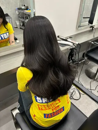 ロング 🚨メンズ曲がる 縮毛矯正りおん🚨のヘアスタイル