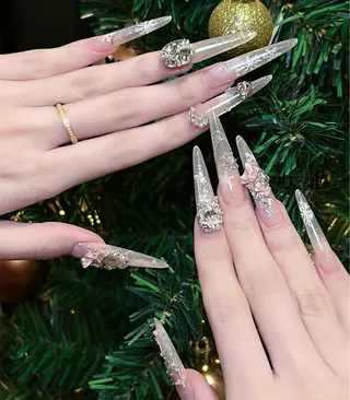 ネイル D-BEAUTY Nailsalonのネイルデザイン