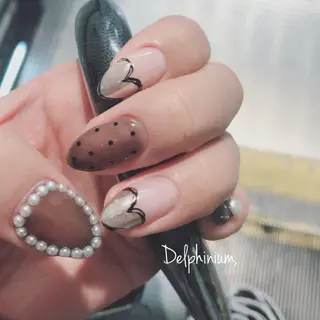 ネイル 岡本 友恵のネイルデザイン