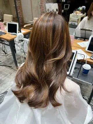 ロング カラー 💍新宿ショート 💍岩田莉奈のヘアスタイル