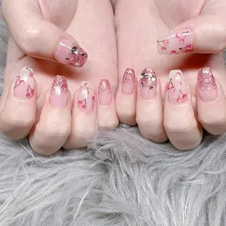 ネイル 個室ネイルサロンDolly  Girl〜ドーリーガール〜所属・DollyGirl KYOKOのネイルデザイン