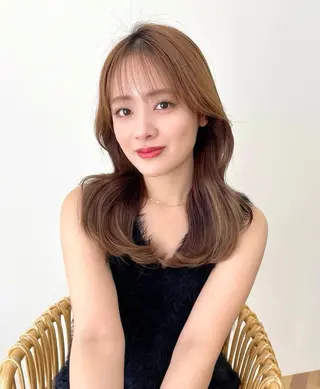 セミロング 🌷韓国顔周りカット ×艶カラーaki🌷のヘアスタイル