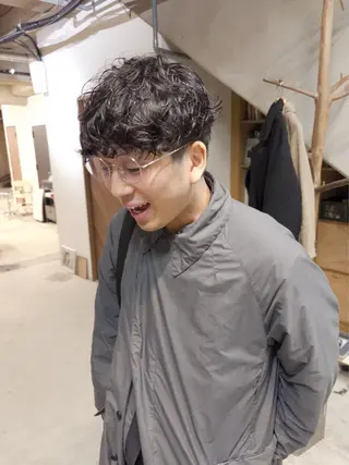 パーマ メンズ KVELL ユナのヘアスタイル