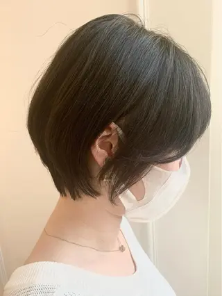 ショート ブリーチなしダブル/ レイヤーカット 小棹のヘアスタイル