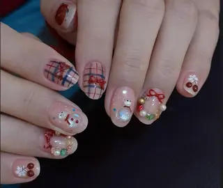 ネイル Pure&Rich Nailのネイルデザイン