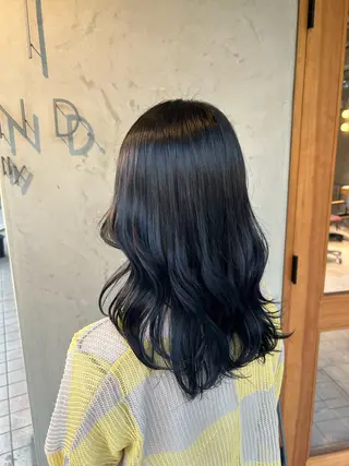 セミロング カラー Lilly所属・成田 智彩のヘアスタイル