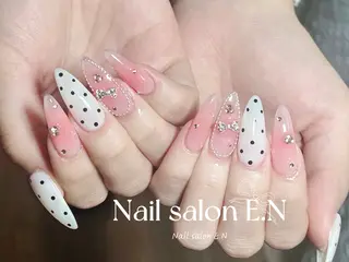 ネイル E.N🦋 長さ出し/持ち込みのネイルデザイン