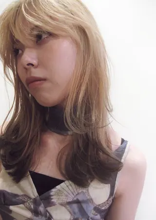 セミロング cope’u ROWEN所属・🪽デザインカラー/ ブリーチ/陽向🪽のヘアスタイル