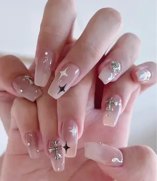 ネイル u1salon所属・ゆい ユイのネイルデザイン