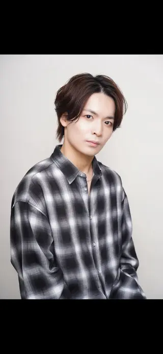 ミディアム 田中 純平のヘアスタイル