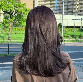 ミディアム カラー やまぐち もえかのヘアスタイル