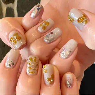 ネイル HAIR&MAKE EARTH 浦添店所属・EARTH浦添店 村吉のネイルデザイン