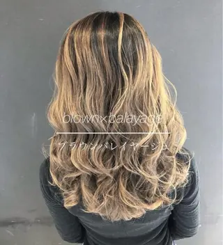 ロング カラー ももか bAteAuのヘアスタイル