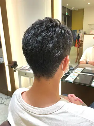 メンズ 新谷 玲日のヘアスタイル