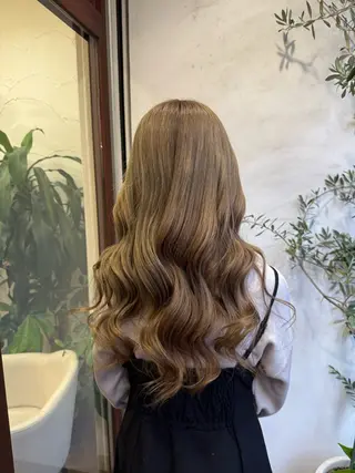 ロング カラー ブリーチカラー🦖 岡部木乃夏のヘアスタイル