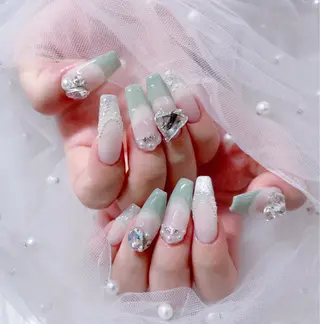 ネイル ハヤシ ミカのネイルデザイン