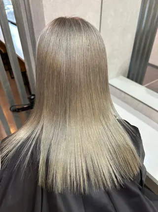 セミロング カラー 京都駅/透明感カラー /髪質改善/岩崎拓郎のヘアスタイル