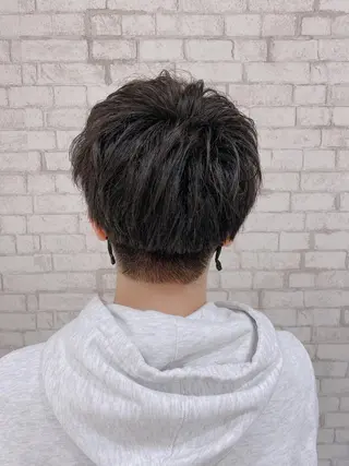 ショート ヘアアレンジ メンズ ブリーチなし艶カラー 東家のヘアスタイル