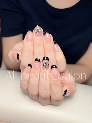 ネイル Ali 新小岩 ネイル専門のネイルデザイン
