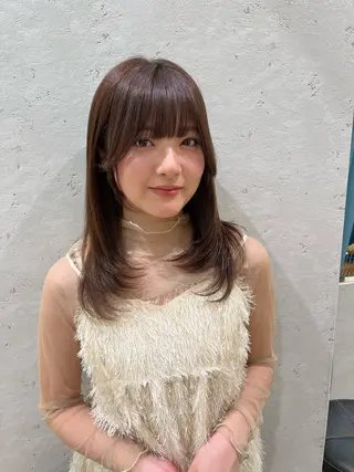 ミディアム ♥️透明感×抜け感 ベージュ/佑珠♥️のヘアスタイル
