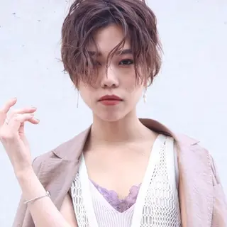 ショート 髙井 麻帆のヘアスタイル