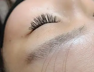 マツエク・マツパ LASH BAR天王寺店所属・LASH BAR  友久のマツエク・マツパデザイン