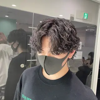 ミディアム パーマ ヘアアレンジ メンズ 艶カラー の達人のヘアスタイル