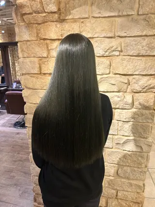 ロング カラー Mei /オリーブ カラー/アレンジのヘアスタイル