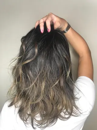 ロング カラー 🎊ルービック 京橋店💛のヘアスタイル