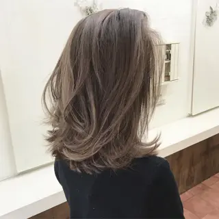 ミディアム アンルポン天満橋所属・miho みほのヘアスタイル