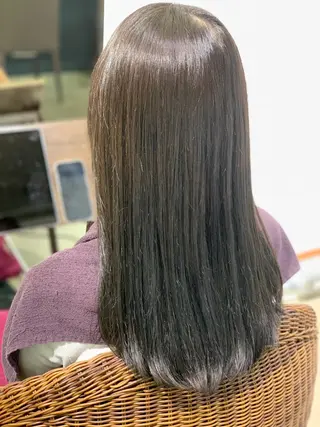 カラー 北村 レイナのヘアスタイル