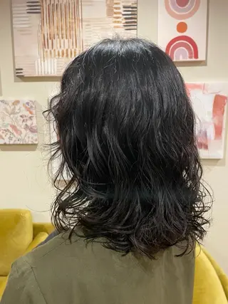 ミディアム パーマ 栞南🌼/艶カラー/ 髪質改善/ナチュラルのヘアスタイル