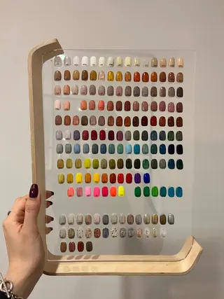 ネイル Hi,nail mahoのネイルデザイン