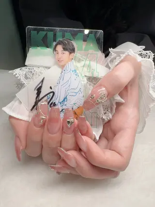 ネイル I-nailロング /ワンホン/キラキラのネイルデザイン