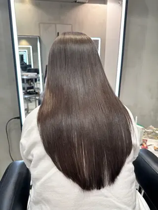 ロング カラー Airi 韓国y2k レイヤーカットのヘアスタイル