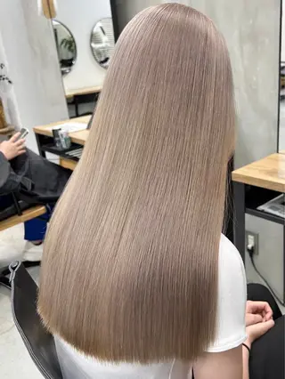 カラー Rico / bob/グレージュのヘアスタイル