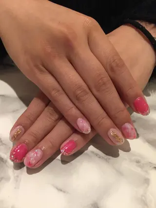 ネイル juedi nail(木曜日のネイル)所属・juedi nail 〜木曜日のネイル〜のネイルデザイン