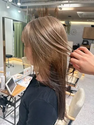 ロング カラー ブリーチ/マツエク 𝓡𝓲𝓷🫧のマツエク・マツパデザイン