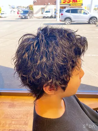 パーマ メンズ LEADbyLAGOON所属・折本 遥希のヘアスタイル