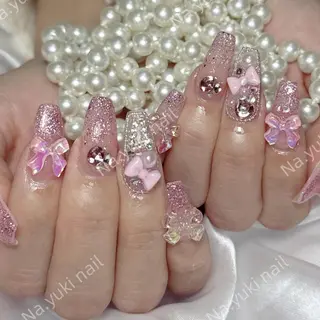 ネイル Queenie 🦋のネイルデザイン