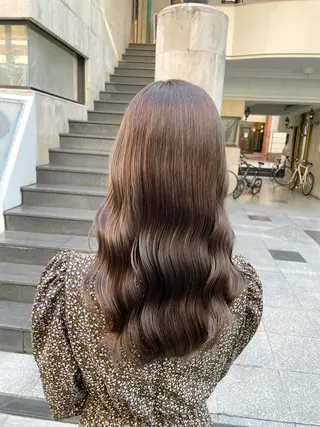 ミディアム カラー ミヤザキ タクトのヘアスタイル